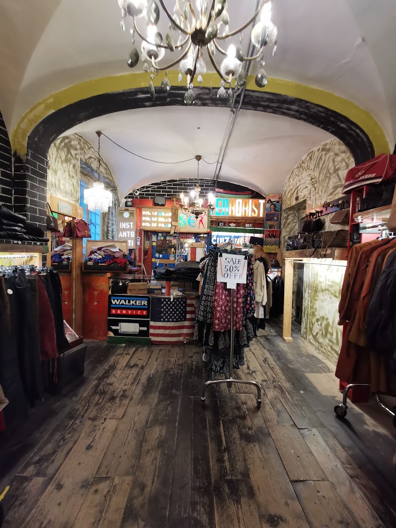 Melrose Vintage Ginori - Melrose Vintage Ginori, Via de' Ginori, 18r, 50123 Firenze FI, Italy