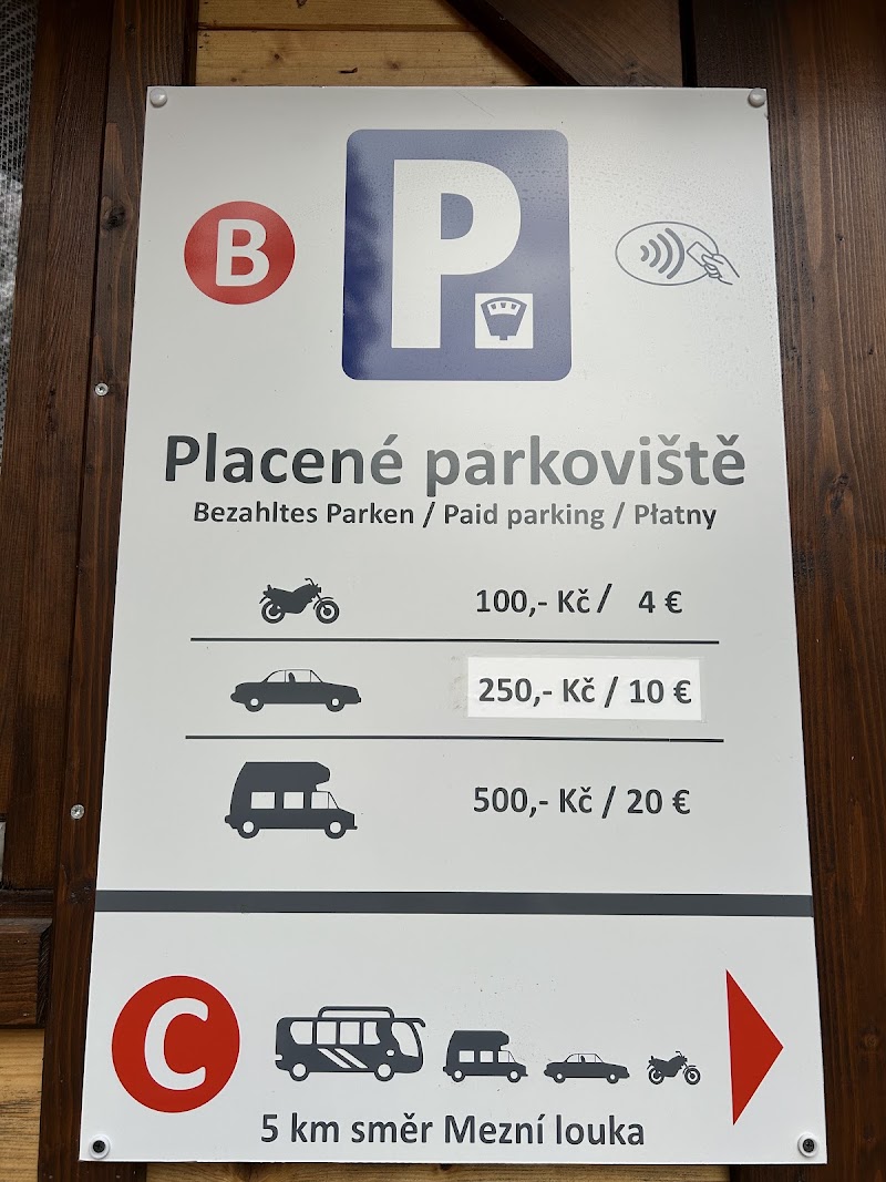 Gorge Parking - Gorge Parking, Suchá Bělá, 407 17 Hřensko, Czechia