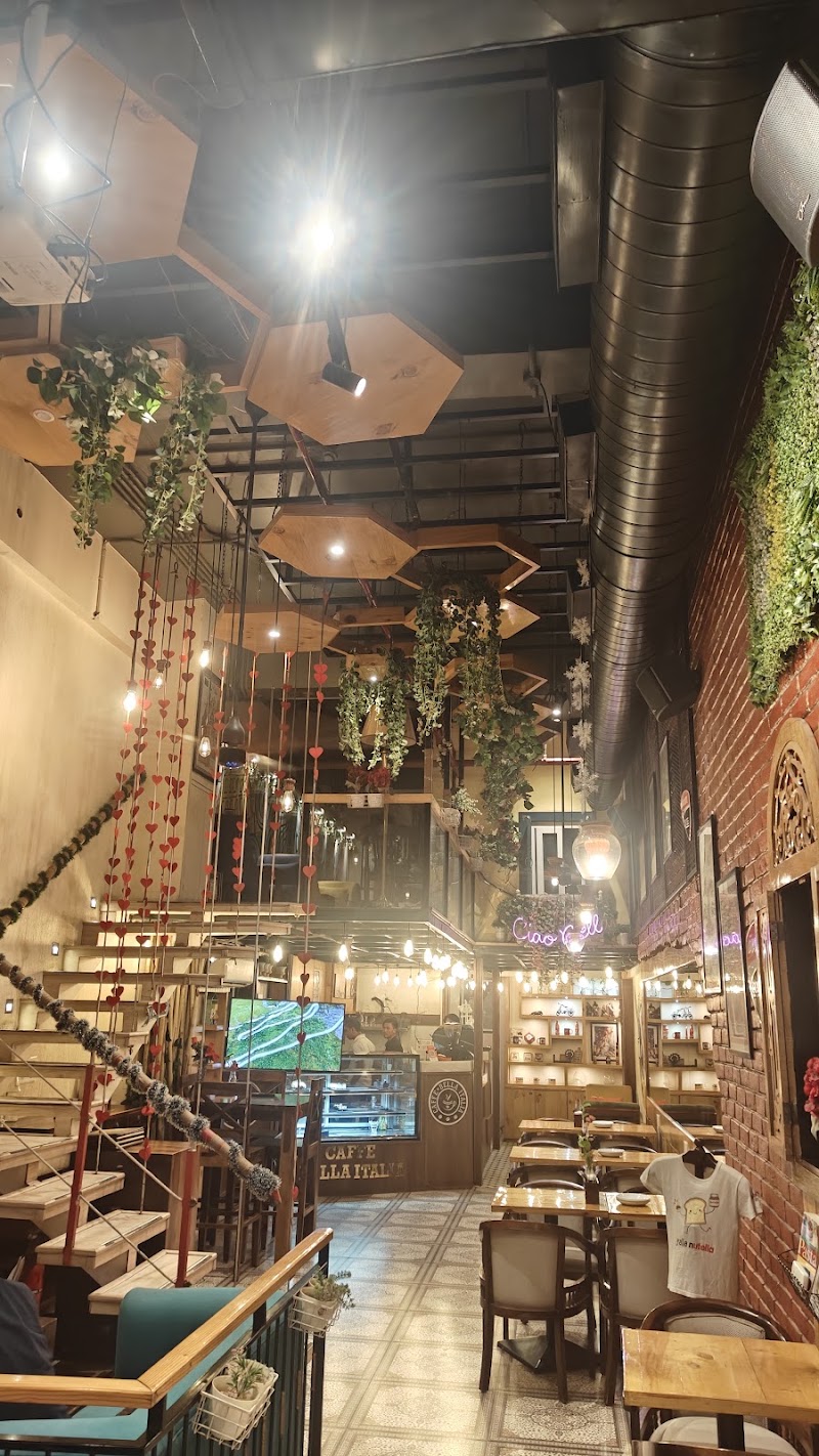 Caffe-Bella Italia - Best Italian Cafe in Gurugram | Gurgaon - Caffe-Bella Italia - Best Italian Cafe in Gurugram | Gurgaon Paras Trade Center, 122001, Valley View Estate, Gwal Pahari, Gurugram, Bandhwari, Haryana 122003, India