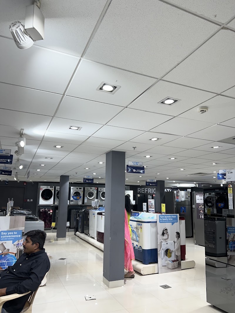 Reliance Digital - Reliance Digital, Plot No A7, Laxmi Heights, Akash Ganga, Supela, Bhilai, Chhattisgarh 490023, India