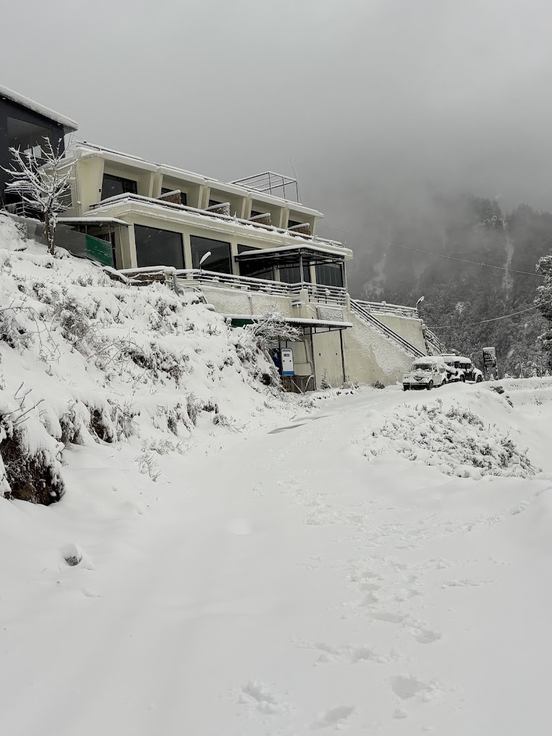 Rumuk Boutique Resort - Rumuk Boutique Resort Dhanolti, Kempty Range, Uttarakhand 249180, India
