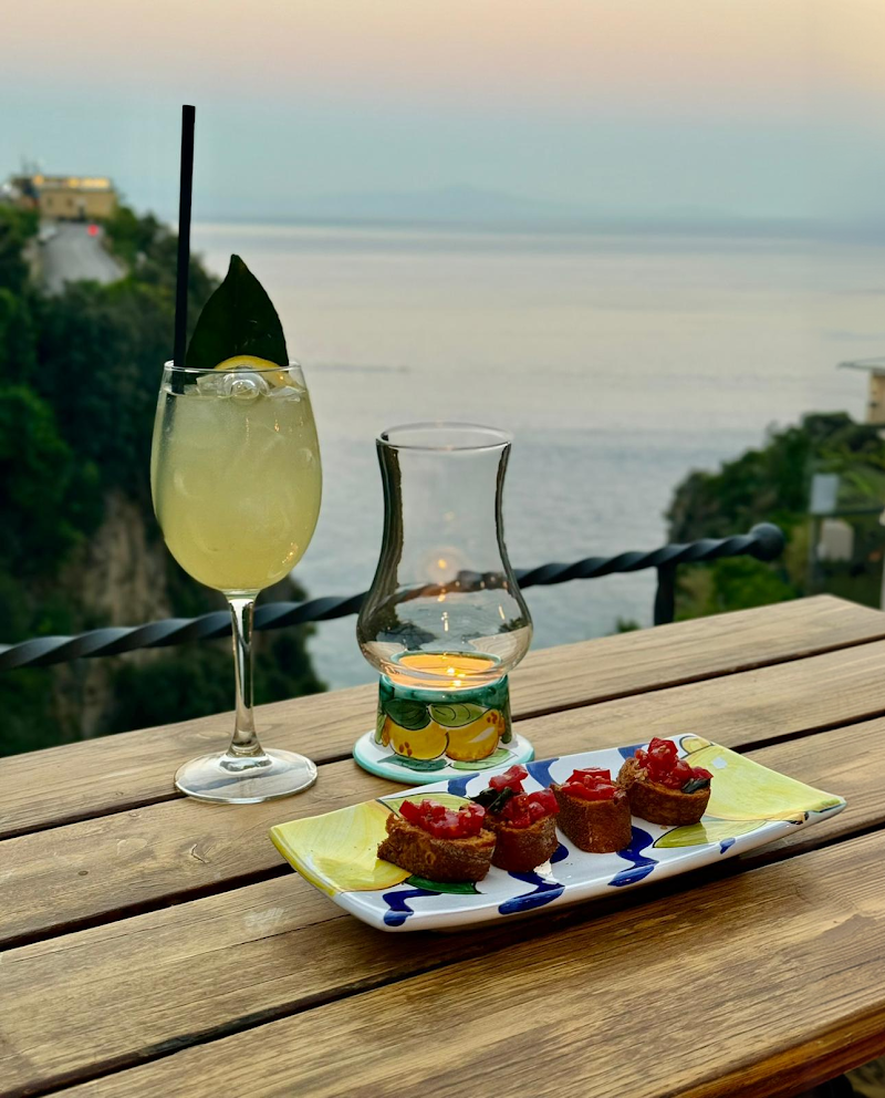 AmalfiCoast Experience - SunRoad - AmalfiCoast Experience - SunRoad, Via Umberto I, 58, 84010 Praiano SA, Italy
