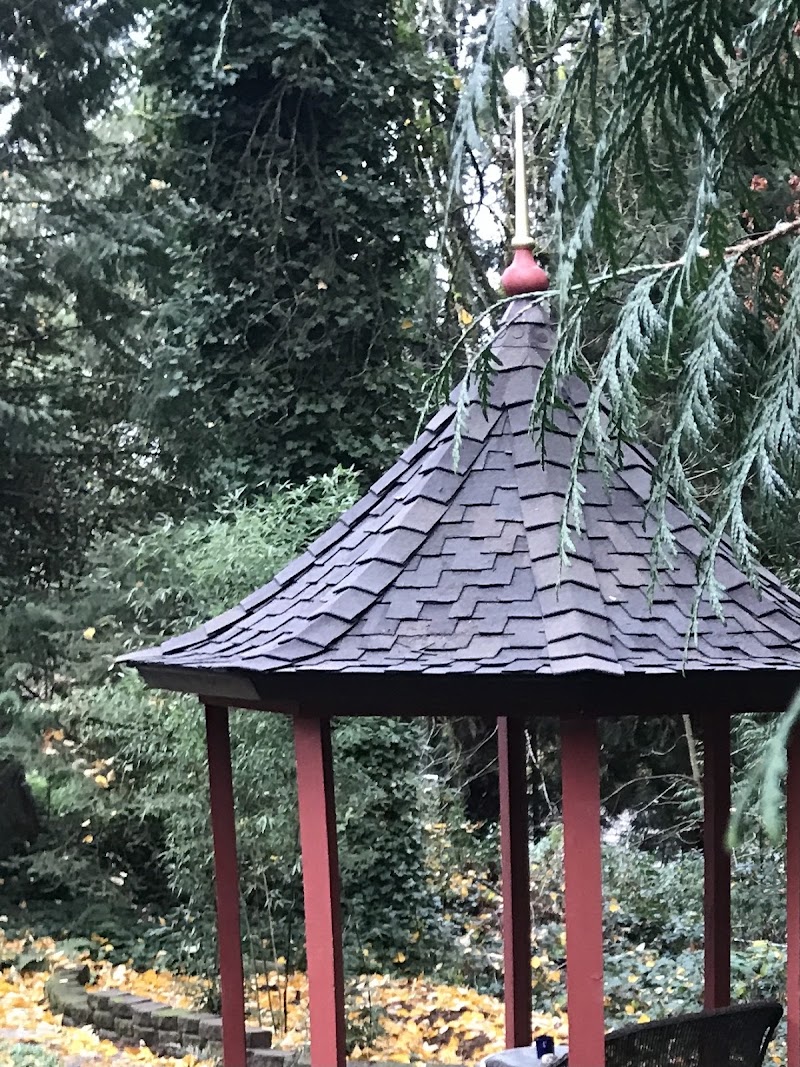 C C & L Roofing Co - C C & L Roofing Co, 3319 SE 92nd Ave, Portland, OR 97266, USA