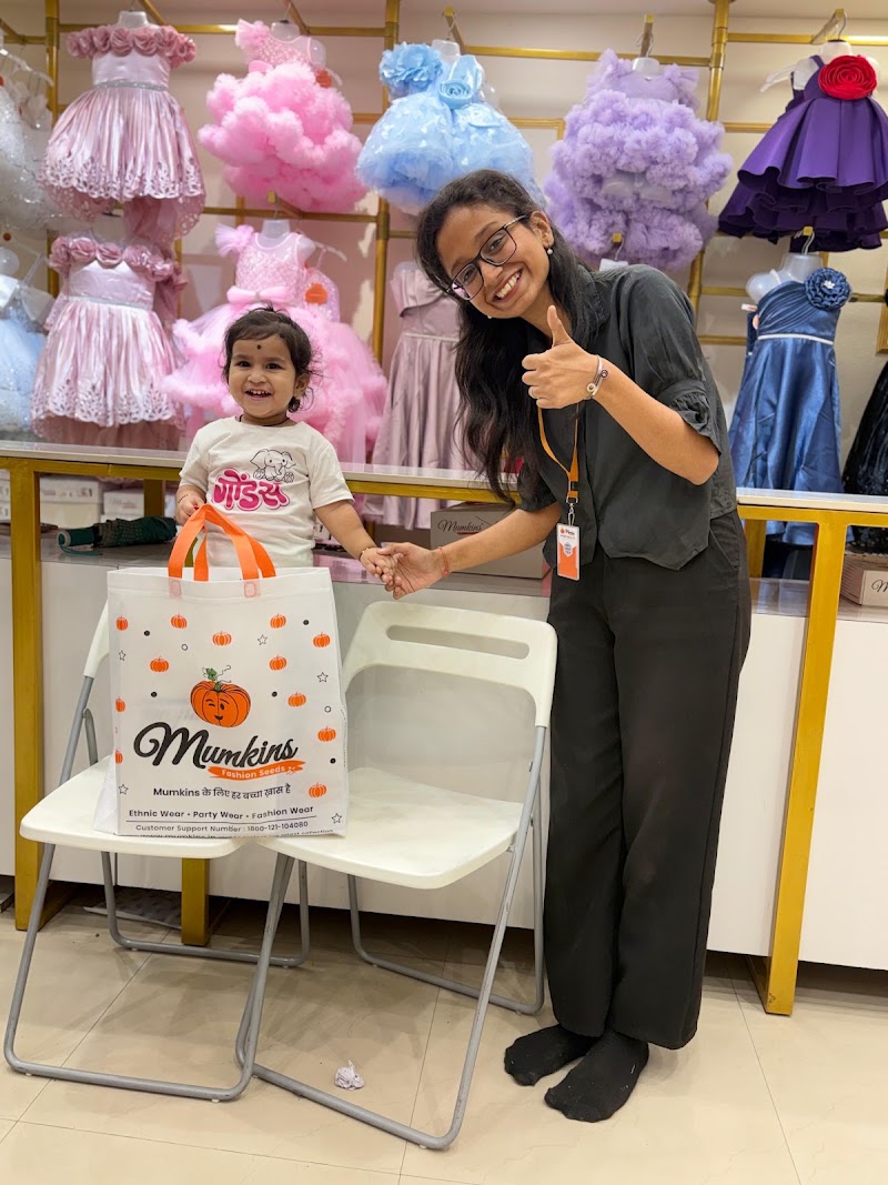 Mumkins Kids Wear - Mumkins Kids Wear opp. Anand Plaza, near Lake City Mall, Ayad, Kharakua, Udaipur, Rajasthan 313001, India