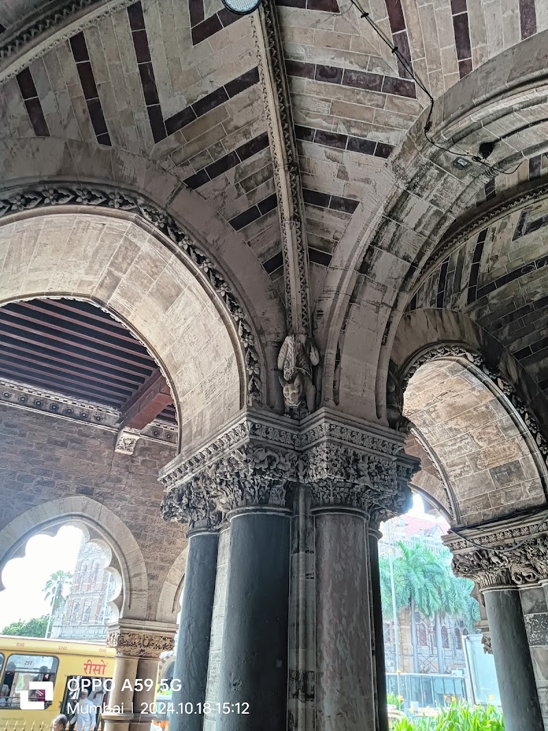 CSMT - CSMT Chhatrapati Shivaji Terminal, Dr Dadabhai Naoroji Rd, Chhatrapati Shivaji Terminus Area, Fort, Mumbai, Maharashtra 400001, India