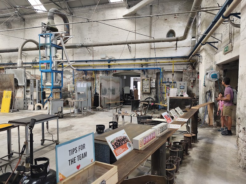 Wave Murano Glass Srl - Factory, Experiences & Curated Tours - Wave Murano Glass Srl - Factory, Experiences & Curated Tours Fondamenta da Mula, 152, 30141 Venezia VE, Italy