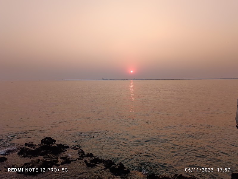 Chopati Beach - Chopati Beach, JJH7+76P, GEB Colony, Porbandar, Gujarat 360575, India