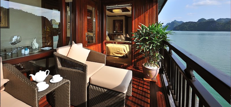 Paradise Peak Cruise - Paradise Peak Cruise, Gate 01, Tuan Chau Marina, Halong Bay, Halong, Quảng Ninh 200000, Vietnam