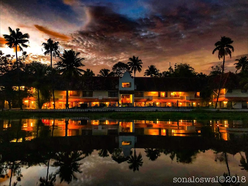 Lemon Tree Vembanad Lake Resort, Alleppey, Kerala - Lemon Tree Vembanad Lake Resort, Alleppey, Kerala Janasakthi Road, Kayippuram, Muhamma, Kerala 688525, India