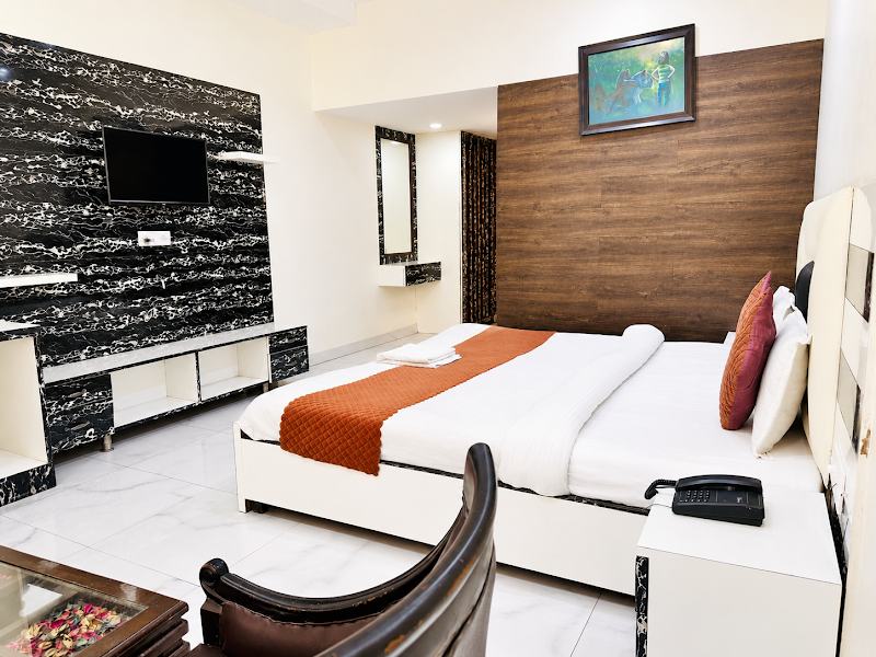 Hotel Orchid Garden - Hotel Orchid Garden Plot No. 51, 1, Desh Bandhu Gupta Rd, Block 51, P&T Quarters, Karol Bagh, Delhi, 110005, India