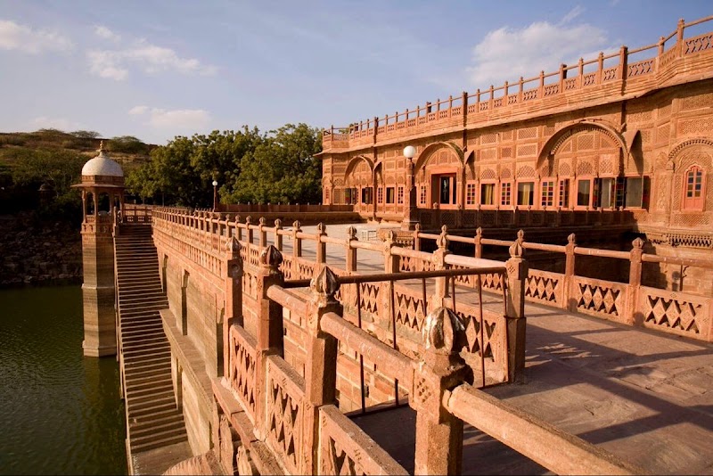 WelcomHeritage Bal Samand Lake Palace - WelcomHeritage Bal Samand Lake Palace BSF STC, Mandore Rd, Nayapura, Jodhpur, Rajasthan 342026, India