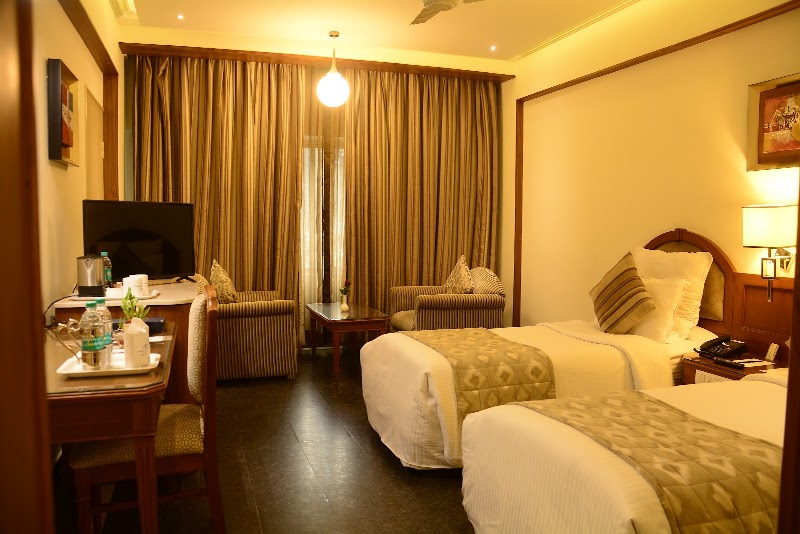 Hotel Sandesh The Prince - Hotel Sandesh The Prince, Nethra Nivas, 3, Nazarbad Main Rd, Nazarbad, Mysuru, Karnataka 570010, India