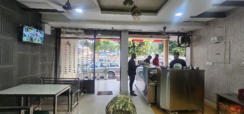 Brijwasi Chat - Brijwasi Chat, Shop no 1, Guru Nanak Dev University Shopping Complex, G.N.D.U. Market, Putligarh, Amritsar, Punjab 143002, India