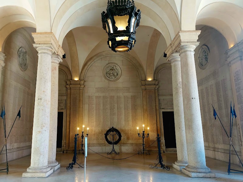 Palazzo Ducale di Modena - Palazzo Ducale di Modena Piazza Roma, 15, 41121 Modena MO, Italy