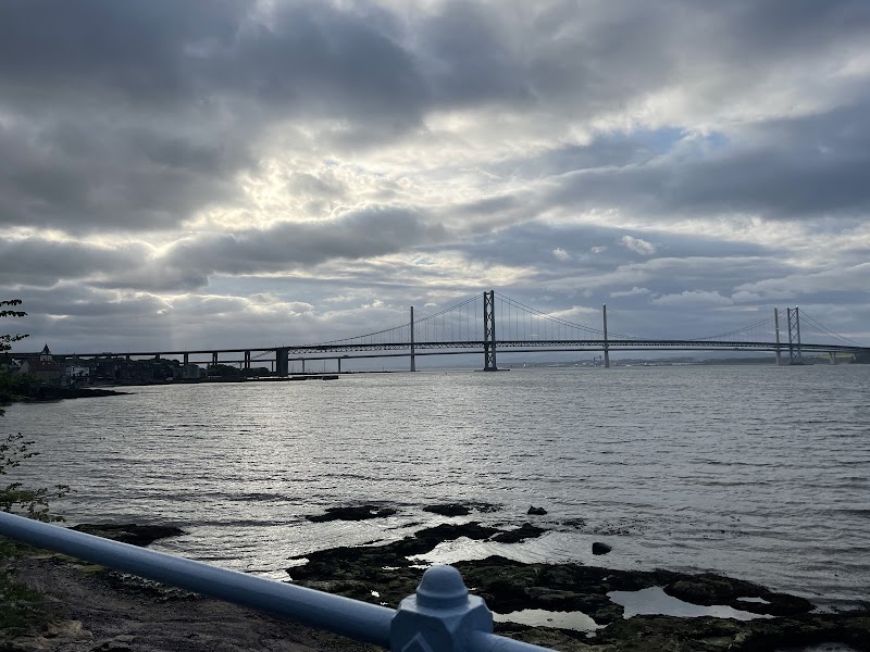 Forth Bridges Viewpoint - South Queensferry Car Park - Forth Bridges Viewpoint - South Queensferry Car Park, Newhalls Rd, Queensferry, South Queensferry EH30 9LE, UK