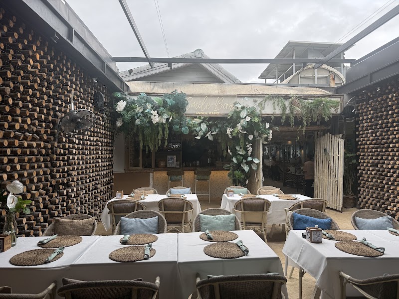 Smile Bar - Smile Bar 97/85 ถนนหน้าหาดกมลา ซอยโรงพักกมลา Tambon Kathu, Amphoe Kathu, Chang Wat Phuket 83150, Thailand