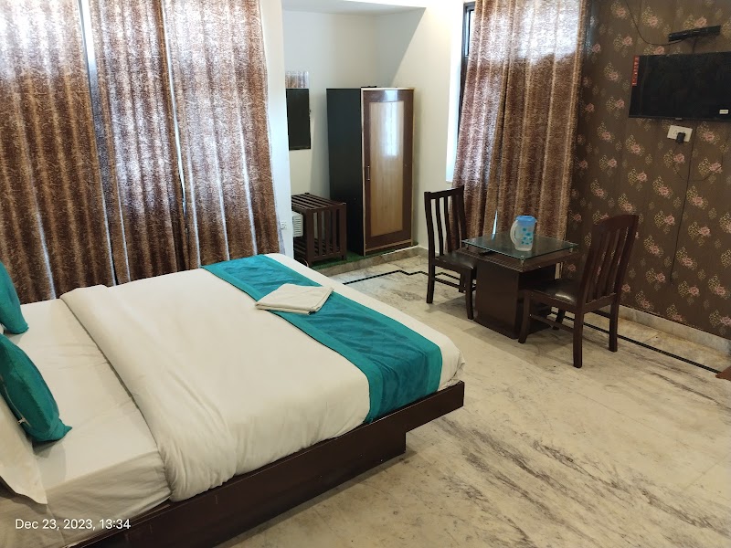Hotel Shivanta Laxmanjhula - Hotel Shivanta Laxmanjhula, Tapovan, Badrinath Marg, laxman jhoola, Rishikesh, Jonk, Uttarakhand 249192, India