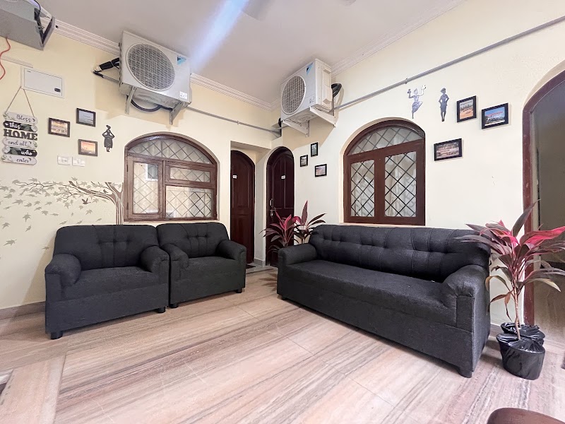 The cozy inn - The cozy inn, Bishop Alex Dias Rd, Porba Vaddo, Calangute, Goa 403516, India