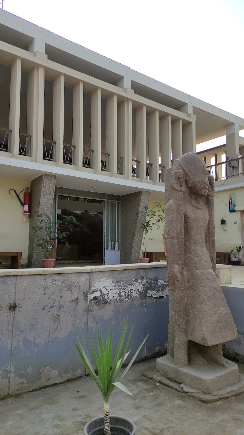ممفيس - ممفيس, Colosse de Ramsès II, Mit Rahinah, Badrshein, Giza Governorate 3364932, Egypt