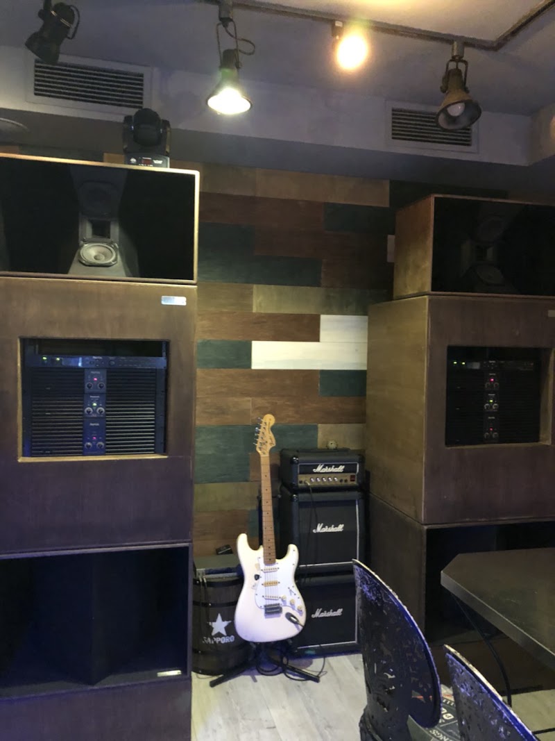 Vinyl Style N43 - Vinyl Style N43 Japan, 〒542-0086 Osaka, Chuo Ward, Nishishinsaibashi, 2-chōme−16−１３ 宝泉ビル1F
