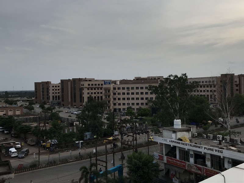 trauma building - trauma building, 7H5H+6V4, Great Eastern Rd, AIIMS Campus, Tatibandh Colony, Raipur, Chhattisgarh 492099, India