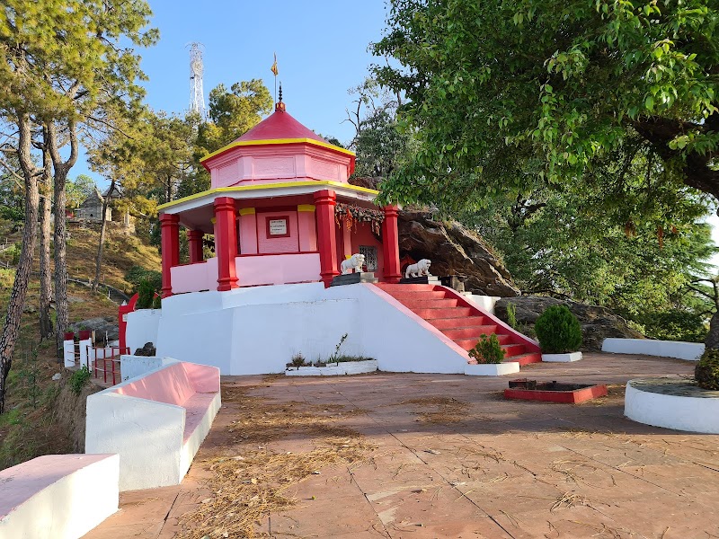 Kasar Devi Mandir - Kasar Devi Mandir, Binsar Road, Kasardevi, Bhaisori, Mat, Uttarakhand 263601, India