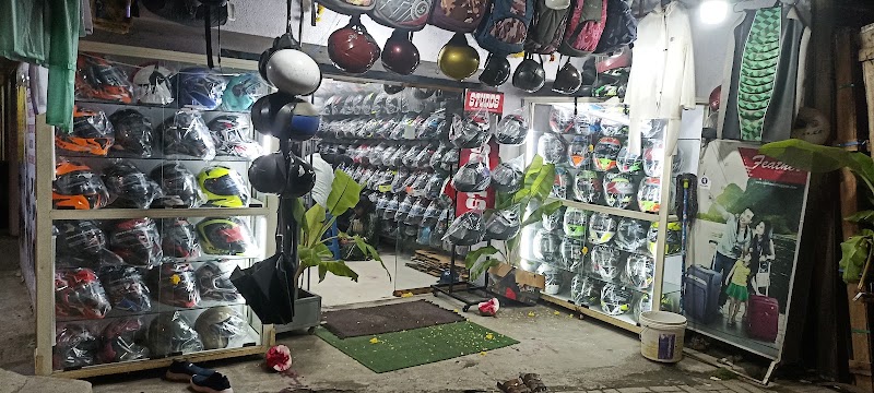 Colourful bags and helmets - Colourful bags and helmets No 1, jakkasandra extn, Sarjapur - Marathahalli Rd, near shell petrol pump, Jakkasandra Extension, 1st Block Koramangala, Koramangala, Bengaluru, Karnataka 560034, India