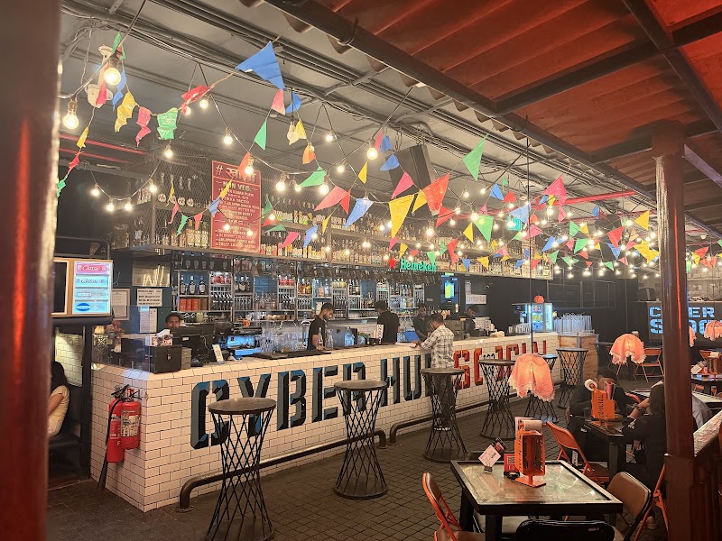 Cyber Hub Social - Cyber Hub Social Ground Floor, Hub, DLF Tower, DLF Tower 10th Rd, DLF Cyber City, DLF Phase 2, Sector 25, Gurugram, Haryana 122002, India