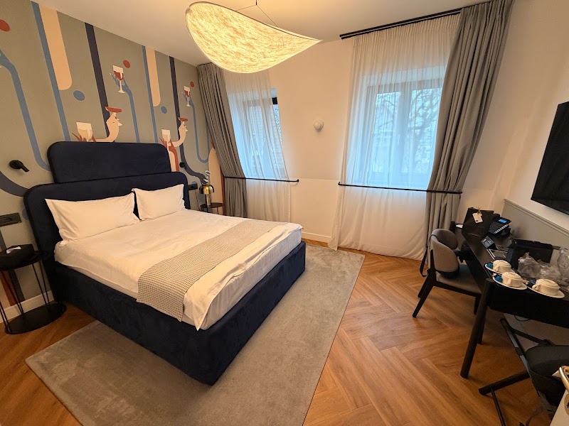 Ecletico Villa - Ecletico Villa, Strada Radu Cristian 5, 030167 București, Romania
