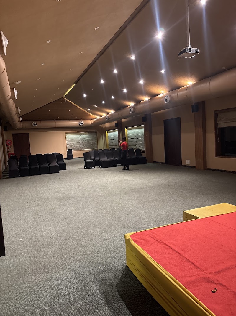 Naan & co. , Rosebey - Naan & co. , Rosebey, Rosebey Resorts, Ring Rd Number 3, Ama Seoni, Raipur, Chhattisgarh 492001, India