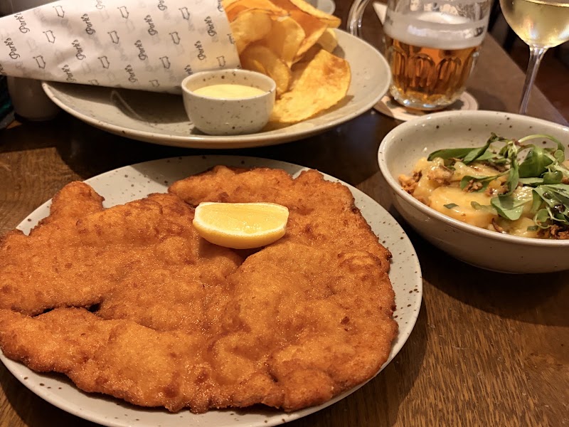 Pork's Mostecka - Pork's Mostecka Mostecká 16, Malá Strana, 110 00 Praha-Praha 1, Czechia