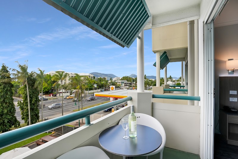 Cairns Sheridan Hotel - Cairns Sheridan Hotel 295 Sheridan St, Cairns City QLD 4870, Australia