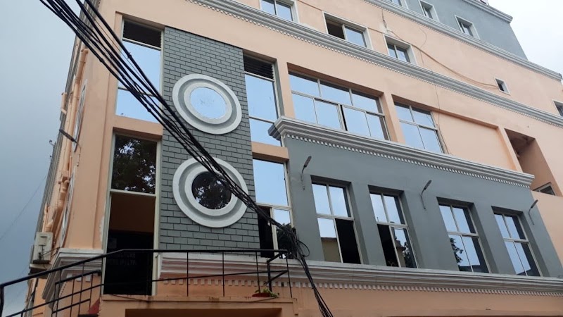 HOTEL ROYAL 91