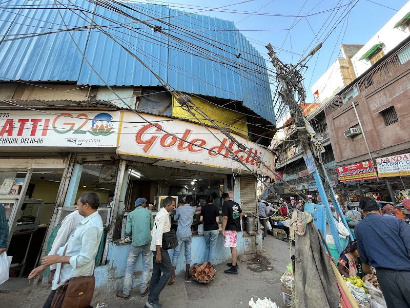 Gole Hatti - Gole Hatti 2,3, 4, Khari Baoli Rd, Old Delhi, Katra Pedan, Fatehpuri, Chandni Chowk, Delhi, 110006, India
