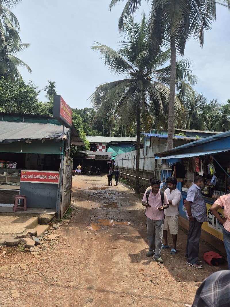 Consumer Fed Liquor Mart - Consumer Fed Liquor Mart, 7Q7V+CWW, Azhakodi Nagar, Thiruthiyad, Kozhikode, Kerala 673004, India
