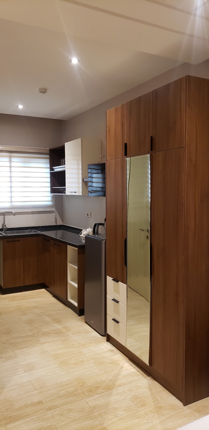 VIEVELY SUITES AND APARTMENTS - VIEVELY SUITES AND APARTMENTS 34d Oduduwa Way, Ikeja GRA, Ikeja 100271, Lagos, Nigeria