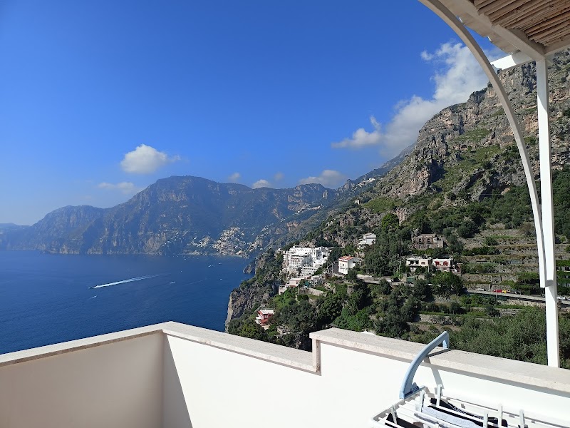 One Fire Beach Club - One Fire Beach Club, Via Gavitella, 1, 84010 Praiano SA, Italy