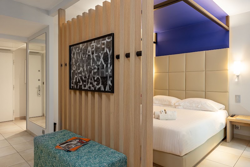 ROYAL ANTIBES - ROYAL ANTIBES 16 Bd Maréchal Leclerc, 06600 Antibes, France