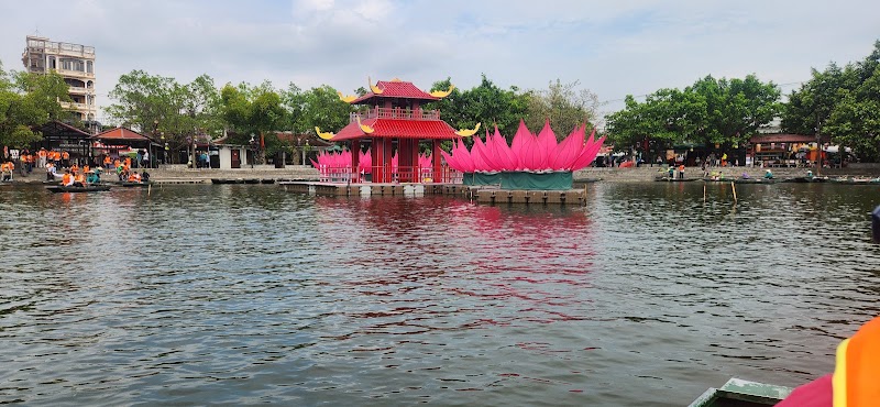Tam coc boating Ticket counter - Tam coc boating Ticket counter, 6W9R+75F, Tam Coc Rd, Đam Khê Trong, Nam Hoa Lư, Ninh Bình, Vietnam