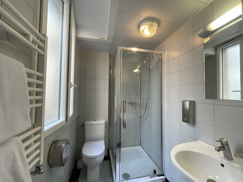 Hôtel Darcet - Hôtel Darcet 4 Rue Darcet, 75017 Paris, France