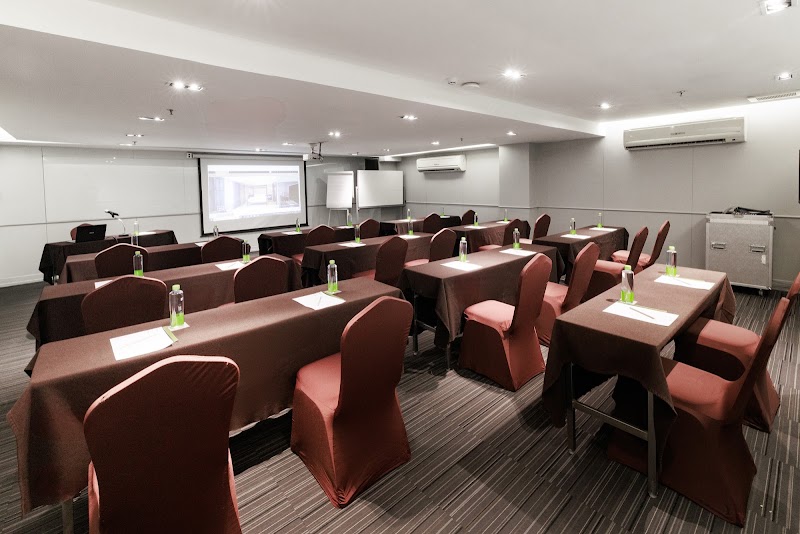 S15 Sukhumvit Hotel - S15 Sukhumvit Hotel, 217 Sukhumvit 15, Khwaeng Khlong Toei Nuea, Watthana, Krung Thep Maha Nakhon 10110, Thailand