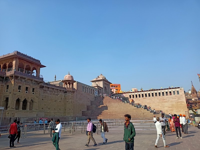Shri Baba Kashi Vishwanath Jyotirlinga Mandir corridor, (Varanasi) - Shri Baba Kashi Vishwanath Jyotirlinga Mandir corridor, (Varanasi) Lahori Tola, Domari, Varanasi, Uttar Pradesh 221001, India