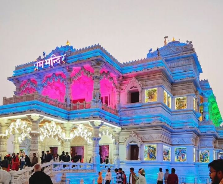 Seva Kunj, Prem Mandir - Seva Kunj, Prem Mandir HMF9+3PM, Raman Reiti, Vrindavan, Uttar Pradesh 281121, India