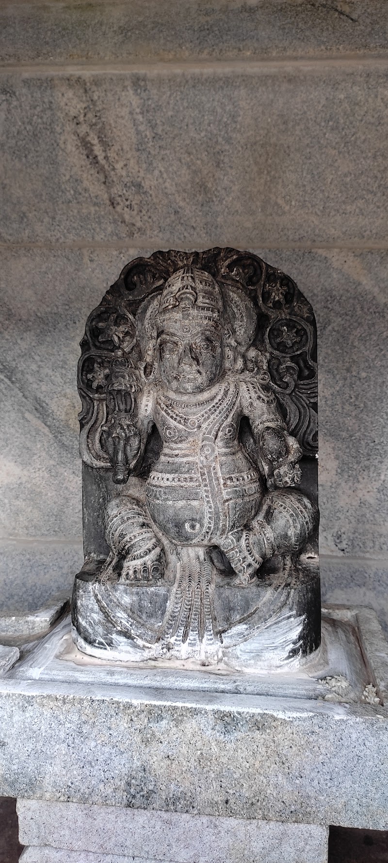Shri Bettada Chaturmukha Digambara Jaina Basadi - Shri Bettada Chaturmukha Digambara Jaina Basadi, VJ7J+5P3, Kambadahalli, Karnataka 571802, India