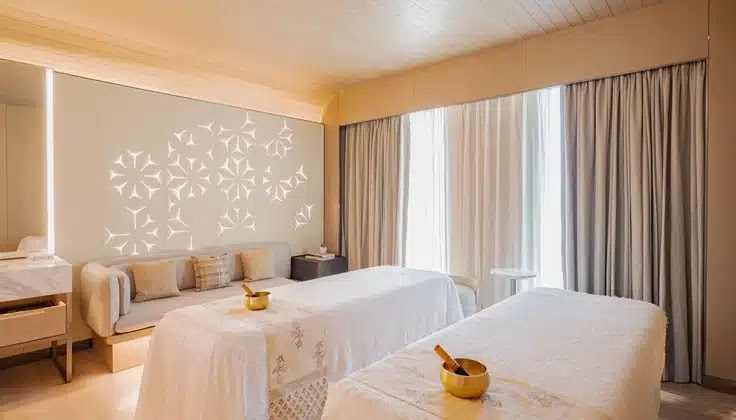 Golden Glow Luxury Spa - Golden Glow Luxury Spa Fort Aguada Rd, next to Radisson Hotel, Bammon Vaddo, Candolim, Goa 403515, India