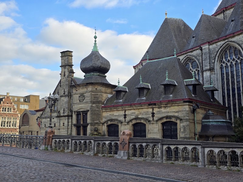 Legends of Gent Free & Private Walking Tours - Legends of Gent Free & Private Walking Tours, Sint-Michielsplein 21, 9000 Gent, Belgium