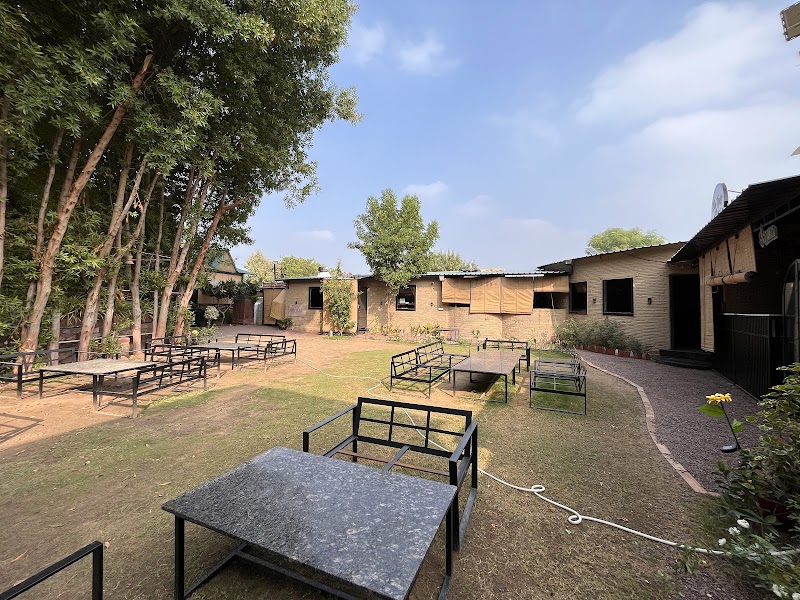 HanGout Club - HanGout Club Mandore Bridge Circle, circle, near mandore, near Nourriture Heritage, garden, Mandore, Jodhpur, Rajasthan 342304, India
