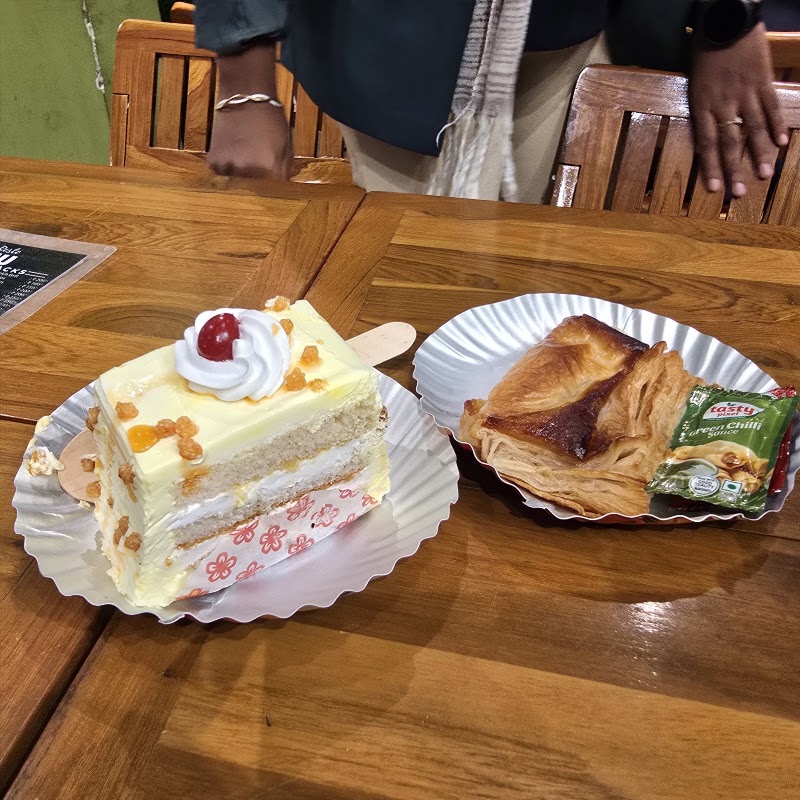 Pine Hills Comfort Cravings - Pine Hills Comfort Cravings Elephant Falls Rd, Shillong, Meghalaya 793009, India