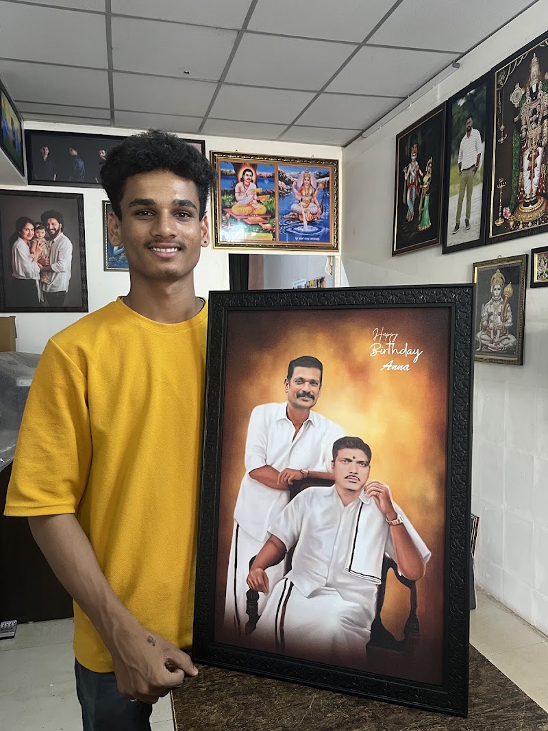 Shankar Frames - Shankar Frames, Dam Rd, beside Galemma Temple, Chapparadahalli, Hosapete, Karnataka 583203, India