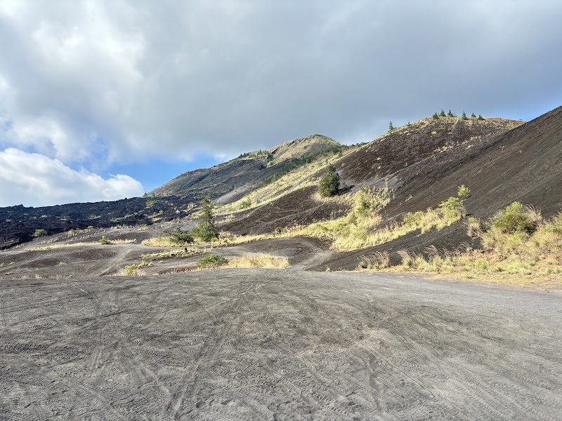 Mount Batur Jeep Tour, Kintamani Jeep Tour, Mt Batur Jeep Tour (Sunrise Jeep Adventure) - Mount Batur Jeep Tour, Kintamani Jeep Tour, Mt Batur Jeep Tour (Sunrise Jeep Adventure), Jl. Ulun Danu, Songan B, Songan, Kabupaten Bangli, Bali 80652, Indonesia